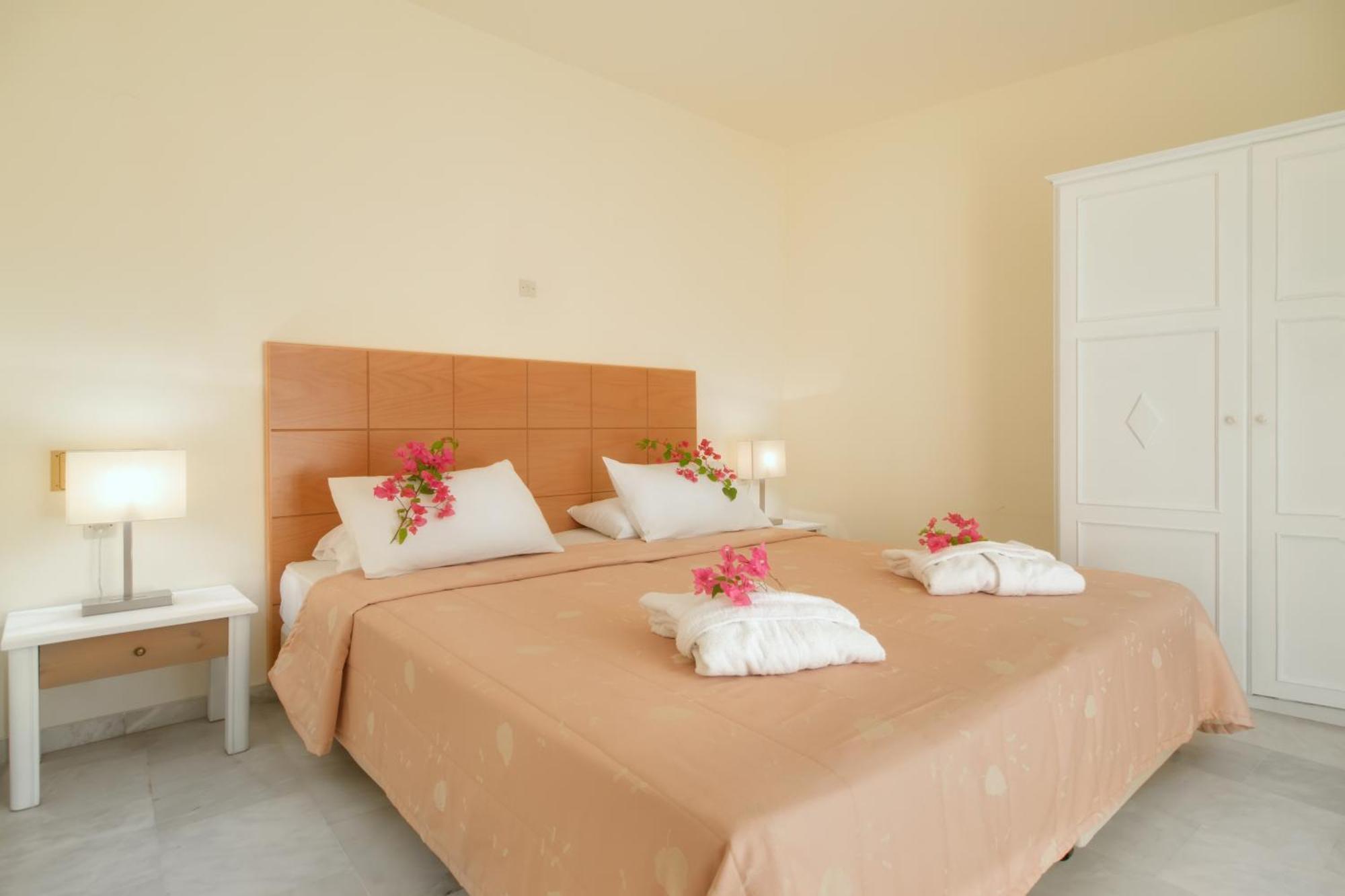 Mare Hotel Apartments Agios Nikolaos  Exterior photo